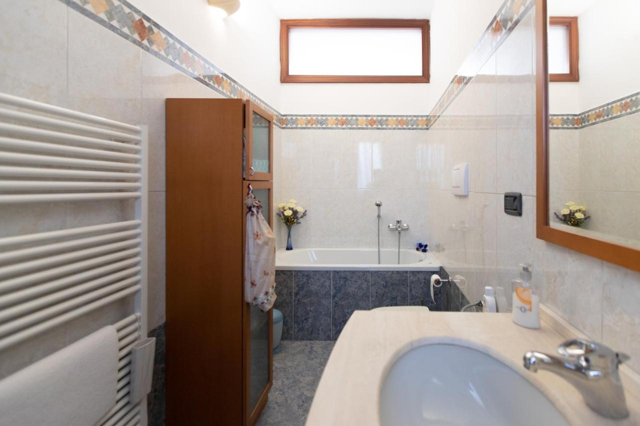 Anfol Hotel Bari Buitenkant foto